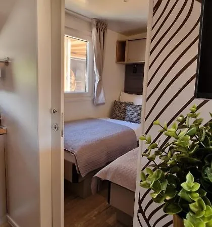 Mobile K - De Lux Biograd Na Moru